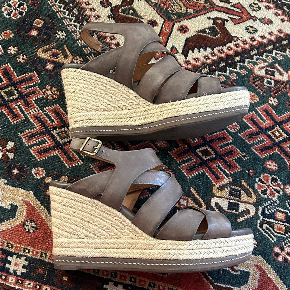 (9) Women’s Clarks Indigo Amelia Dark Brown Leather & Raffia Wedges - Picture 4 of 8